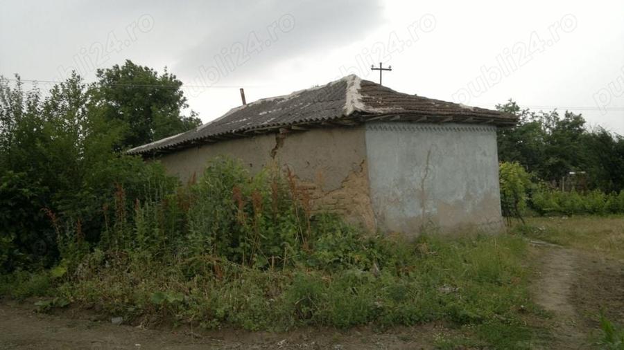 Teren de 1330 mp, în Răzoarele