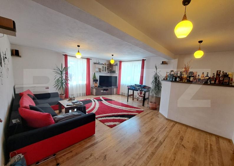 Casa 330 m2 teren 1210 m2 ideala pentru locuin? - 8