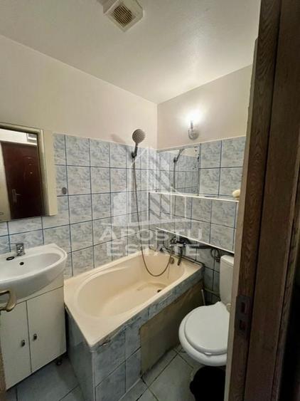 Apartament 1 camera,etaj 2,zona UMT - 6