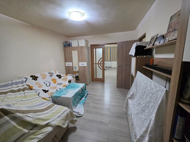 Titan, 10 minute metrou Costin Georgian, Barajul Bistritei, parter,centrala - 1