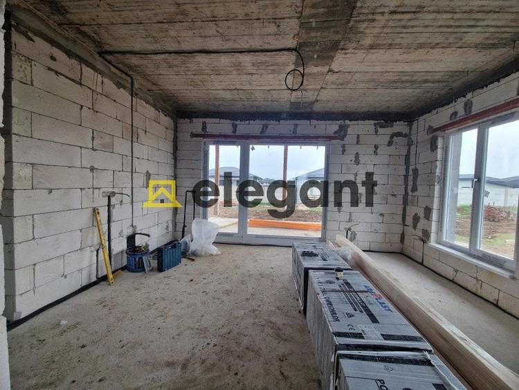 Casa, parter cu pod, 80 mp utili, teren 477 mp, zona Metro - 1