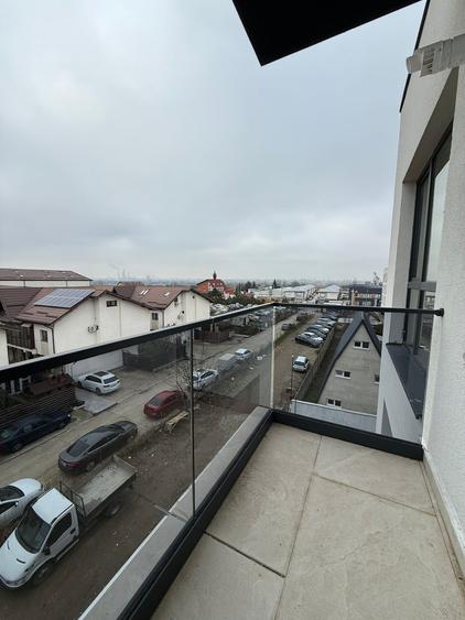 Apartament cu 3 camere - 2 bai { Soseaua Leordeni } - 11