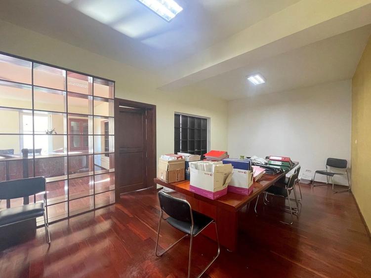 Spațiu de birouri / clinică de vanzare - 36