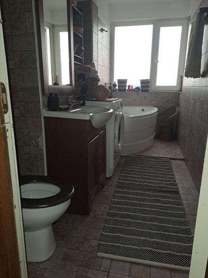 Apartament cu 2 camere semidecomandat în 23 August