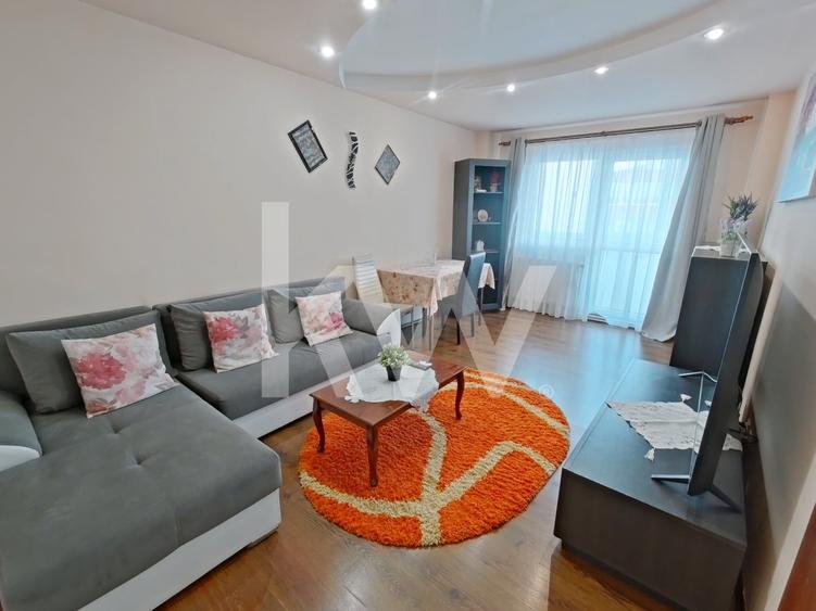 Apartament cu 3 camere decomandat, mobilat în Noua