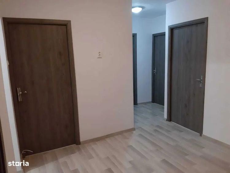 Central - Vanzare apartament 3 camere - Str. Semanatorilor - 6