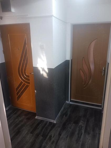 Vand apartament vis a vis de judecatorie, bloc tip vila et1 - 6