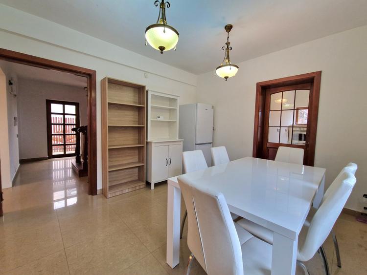 Casa individuala cu gradina si 5 locuri de parcare, cartier Europa - 6