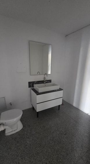 Spațiu comercial, de 160 mp, în Apărătorii Patriei