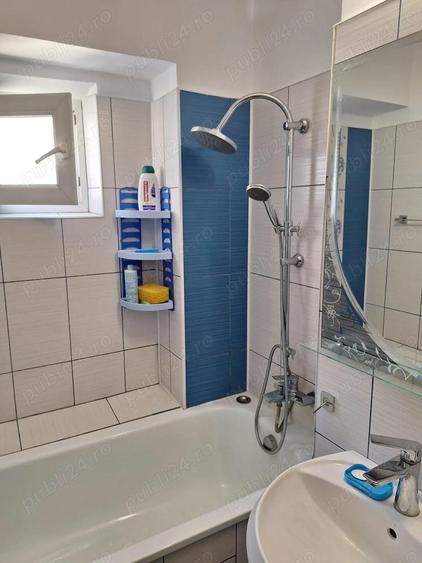 PROPRIETAR Ap 3 cam,2 bai, 2 balcoane,an1990, pod si boxa foarte spatioase+loc parcare, ZONA 1 MAI - 1