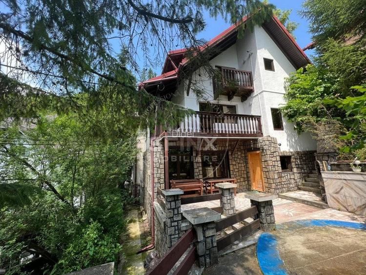 De vanzare vila 8 camere Sinaia