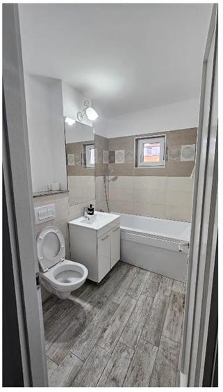 Apartament spatios 4 camere recent renovat Astra - 13