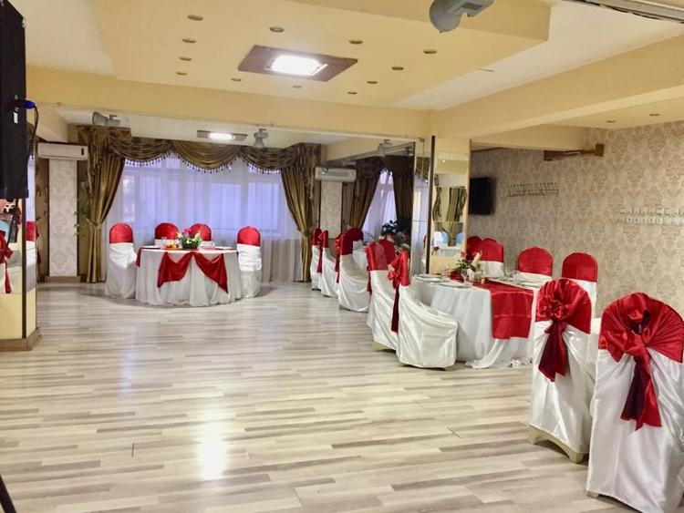 Spatiu comercial de inchiriat/ Restaurant/ Bucurestii Noi - 1