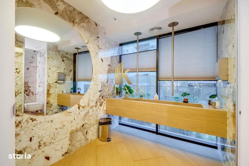 Spațiu comercial, de 356 mp, în Central
