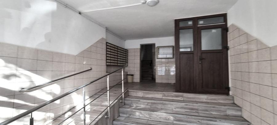 Piața Gorjului, bloc anvelopat, gaz separat, - 3