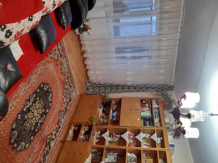 Vand ap.4 in Adjud ,BN. cam.2 bai 2 balcoane 2 ,3 3 cu acoperi? ,pod inchis ?i boxa subsol.. - 4
