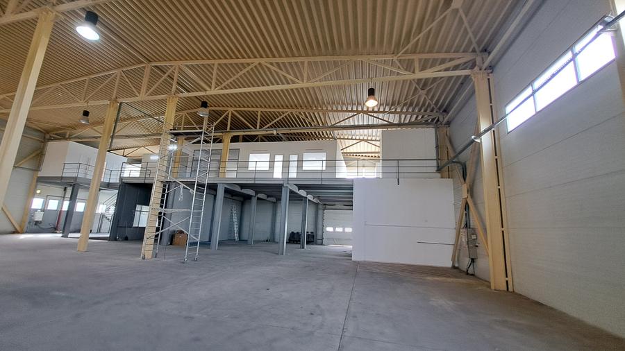 HALA DEPOZITARE CU ETAJ PARTIAL PENTRU BIROURI AMPLASAMENT: OTOPENI - 44