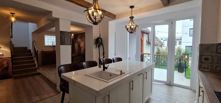 Casa cu 6 camere, 293 mp utili, zona Turnisor - 13