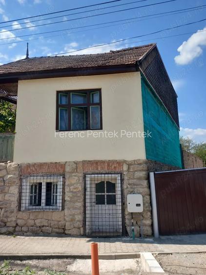 Casa de vanzare in centrul satului european Sancraiu, jud Cluj