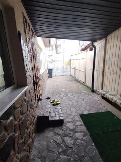 Casa 3 camere de vanzare zona Liceul Carabella - 5