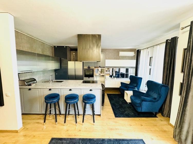 Floreasca Parc /  Rahmaninov / Mobilat Mobexpert - 1