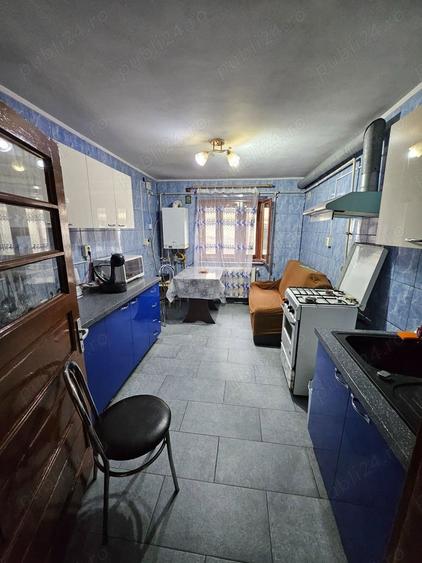 Casa de vanzare ,gata sa te muti . Se vinde mobilata si utilata in totalitate! - 5