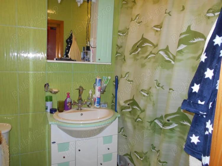 Inchiriere Apart. 1 camera, supr. utila de 36.mp. + balcon, mob. utilat Str. Rosiorilor - Scolilor. - 7