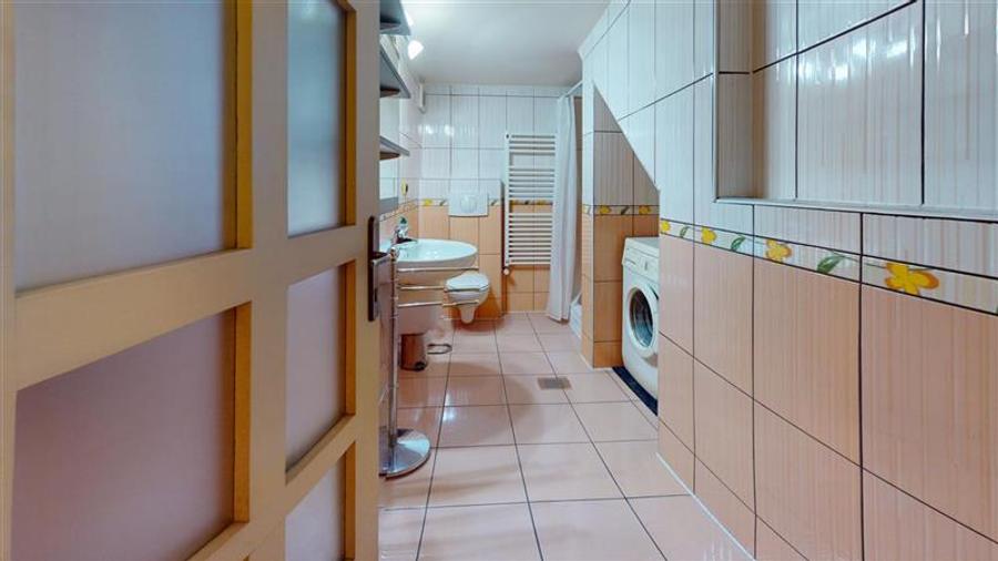 Volum arhitectural remarcabil:Sediu firma, Clinica,Investitie,Rezidenta,Centru C - 23