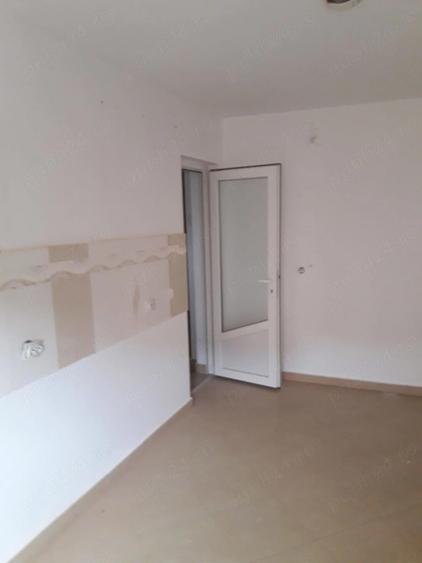 Vand apartament 3 camere - 7