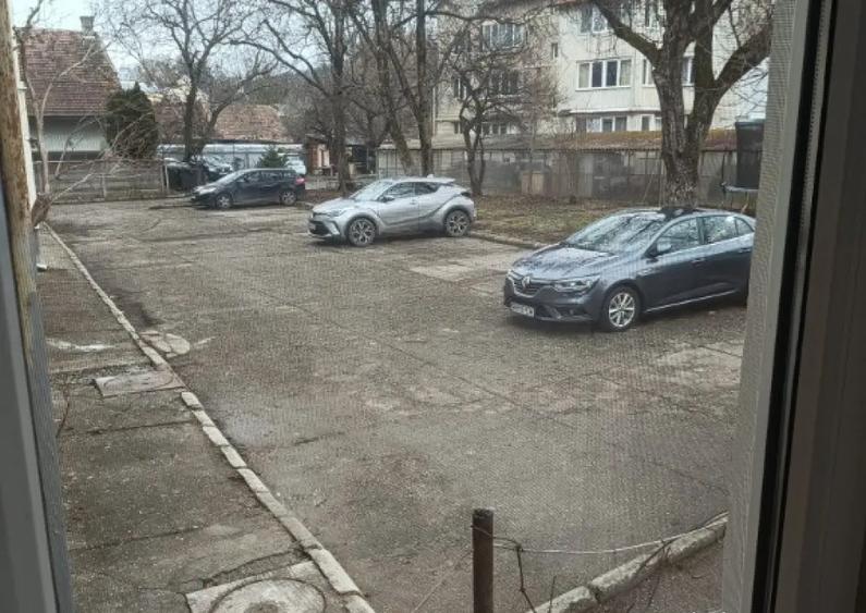 Apartament 4 camere Dogarilor ,parter - 1