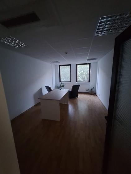 Spatiu de birou de inchirat - 2