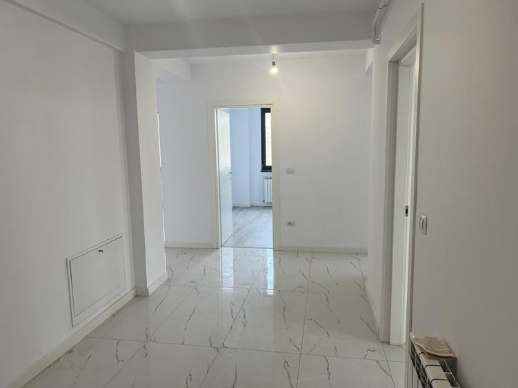 Apartament cu 3 camere decomandat în Tătărași