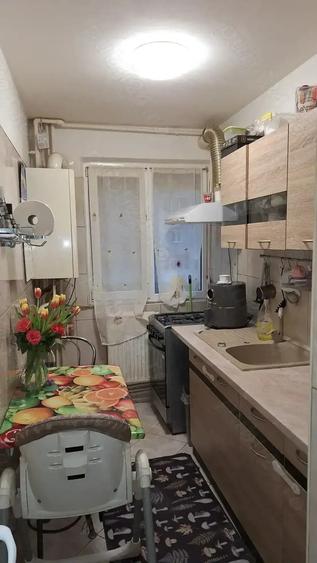 Proprietar vand apartament 2 camere - 5