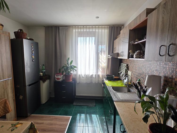 Vand apartament 4 camere - 1