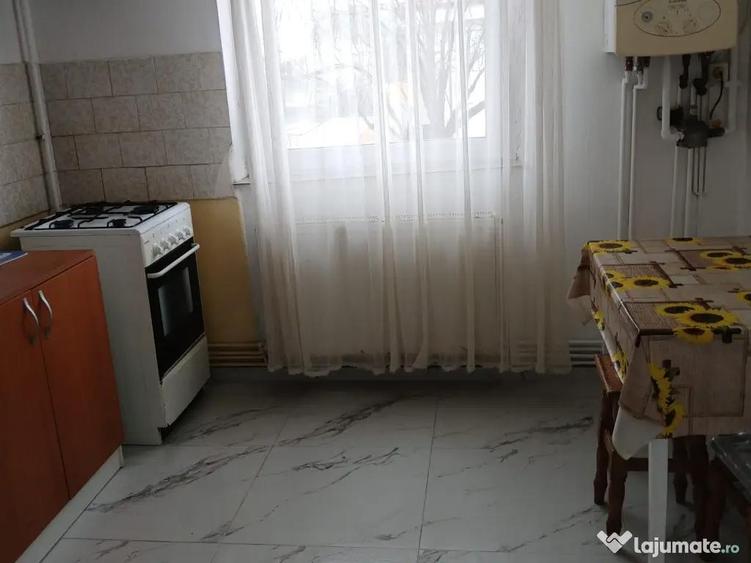 Inchiriez garsoniera str. Semaforului - 1