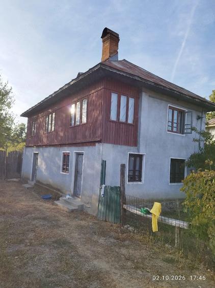 Casă cu 4 camere cu Teren 3000 Mp în Dănciulești