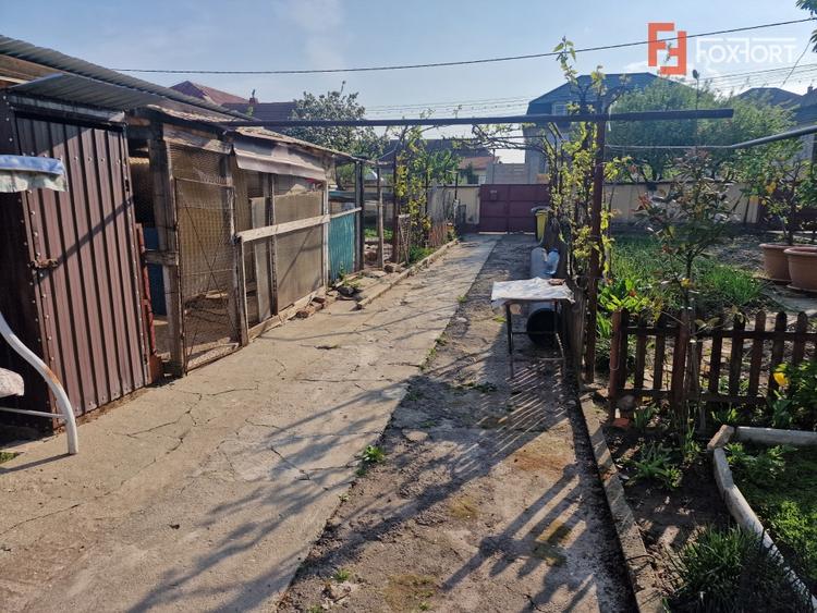 Casa individuala de vanzare cu 4 camere si teren de 800 mp - Recas - 25