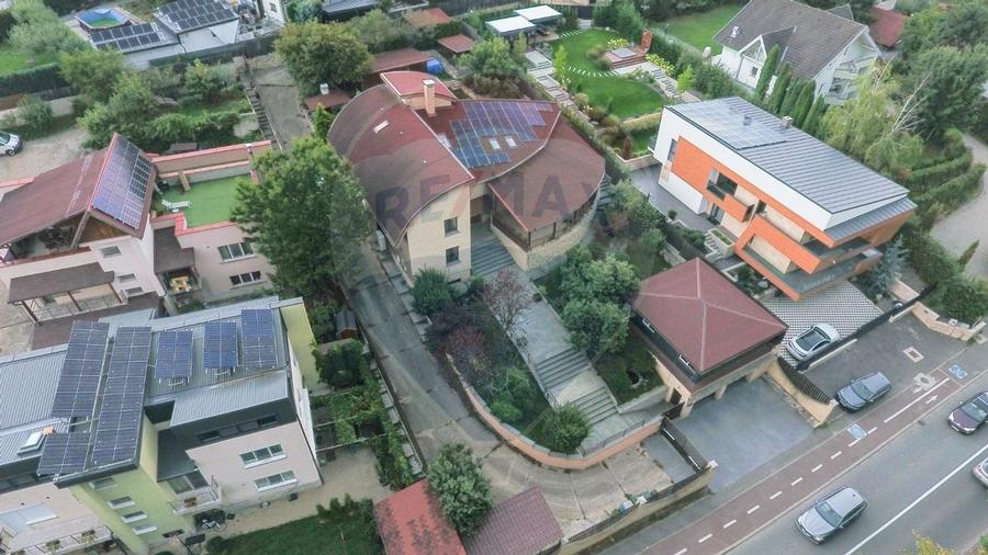 Vila spectaculoasa de vanzare in Faget - 17