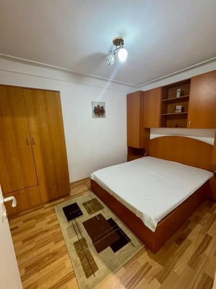 PODU ROS - COLEGIUL EMIL RACOVITA - ETAJ 1 - 2 CAMERE RENOVAT - MUTARE IMEDIATA! - 3