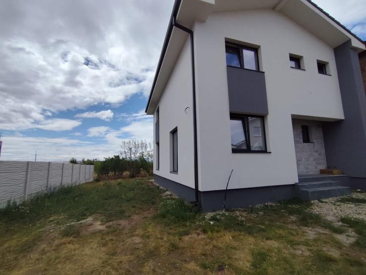 Casa individuala 4 camere, 111 mp, zona Valea Popii - 1