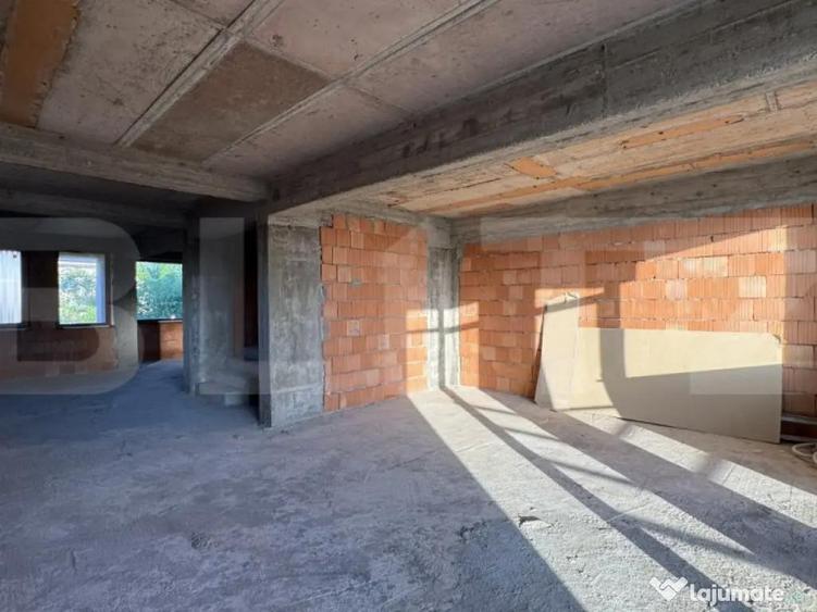 Penthouse in casa la ro?u, 144 mp utili cu 113 mp terasa - 7