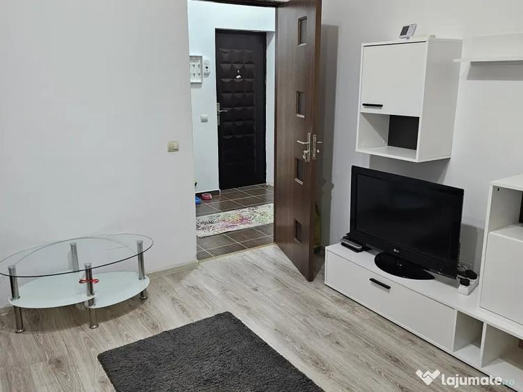 Garsonieră decomandată în Metalurgiei