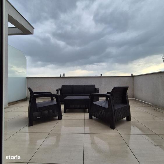 Penthouse-Compex Ared-UTA - 2