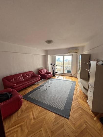 Inchiriere Apartament cu 3 Camere Ultracentral Unirii - 1