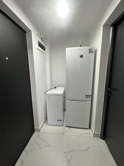 Inchiriez garsoniera et:1 - 4