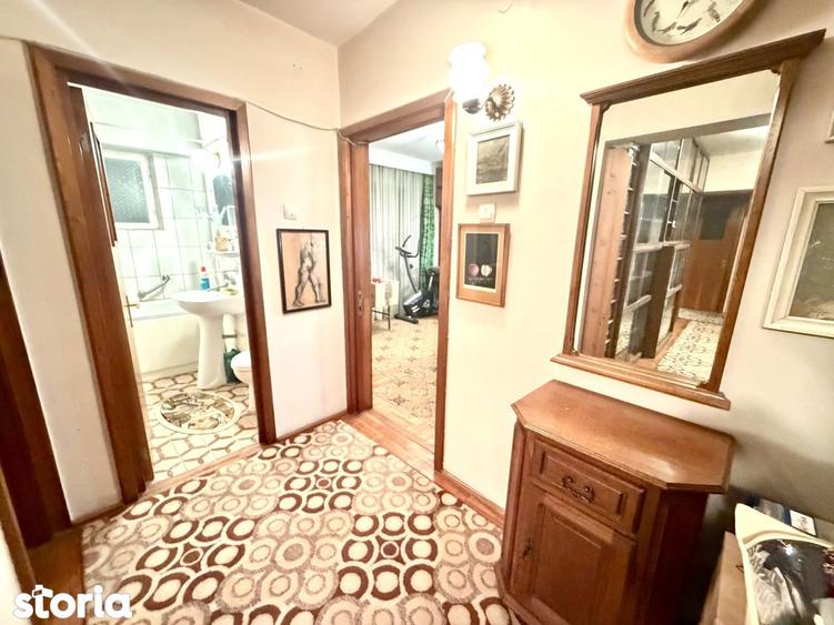 4 camere, et 3, bloc 1981, 101 mp - Cascada, str 9 Mai - 9