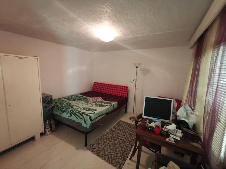 Casa batraneasca la Buzeni - 9