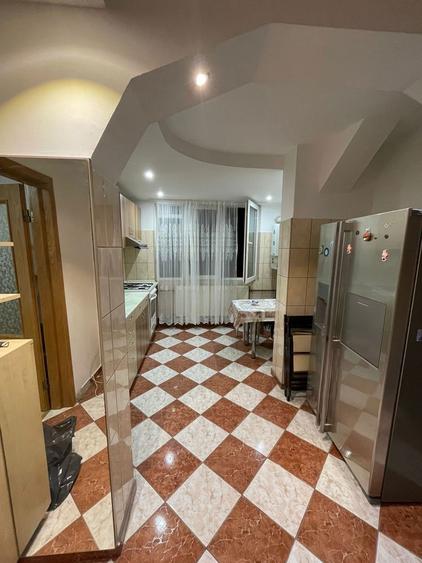 Apartament inchiriat sector 5 - 1