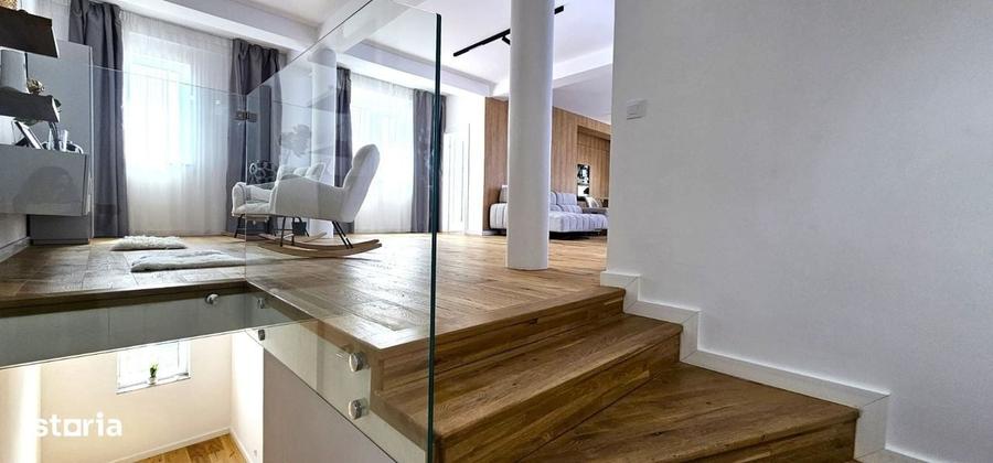 Apartament cu 4 camere, mobilat în Central