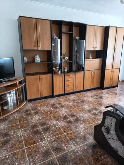 Ofer spre inchiriere apartament cu trei camere - 5